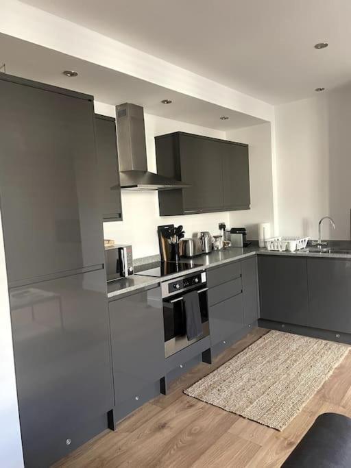 Abergavenny Center 2-Bed Flat Apartment Exterior photo